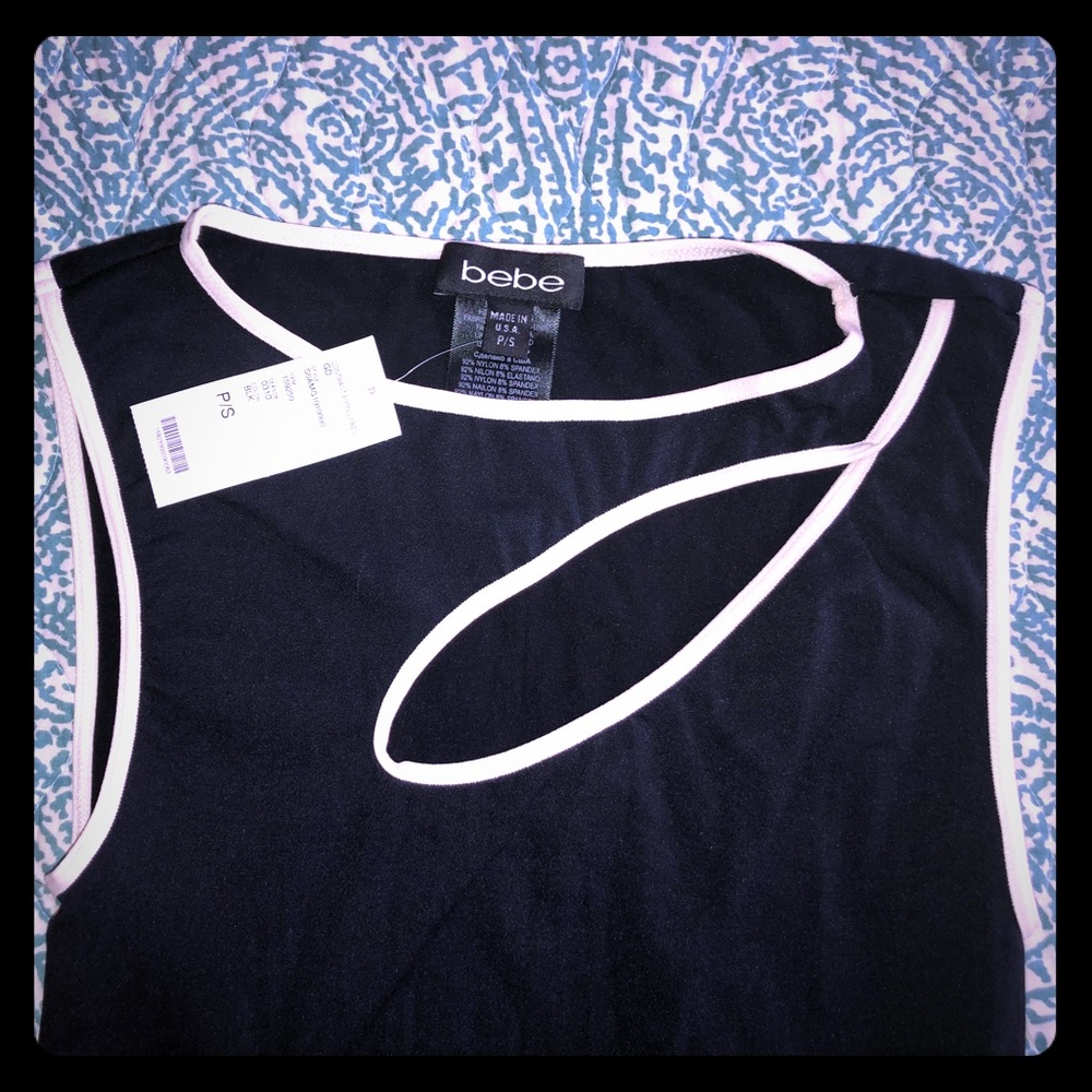 Black & cream bodycon dress w/keyhole front